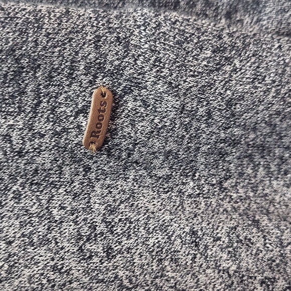 Roots Cabin Sweater - Picture 2 of 10